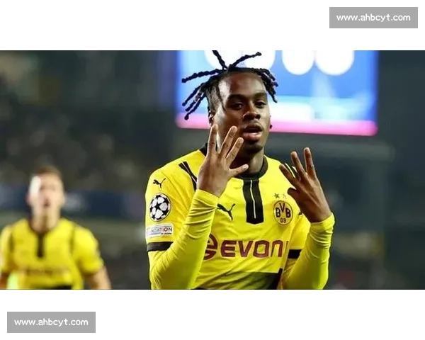 拜仁 5500 万欧压哨报价吉滕斯未果,切尔西 6500 万欧抢下英格兰新星 拜仁 5500 万欧压哨报价吉滕斯未果,切尔西 6500 万欧抢下英格兰新星