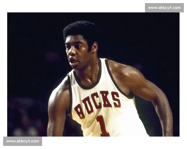 乔丹签名新秀卡评级照曝光!250 万美元天价背后的收藏密码 乔丹签名新秀卡评级照曝光!250 万美元天价背后的收藏密码